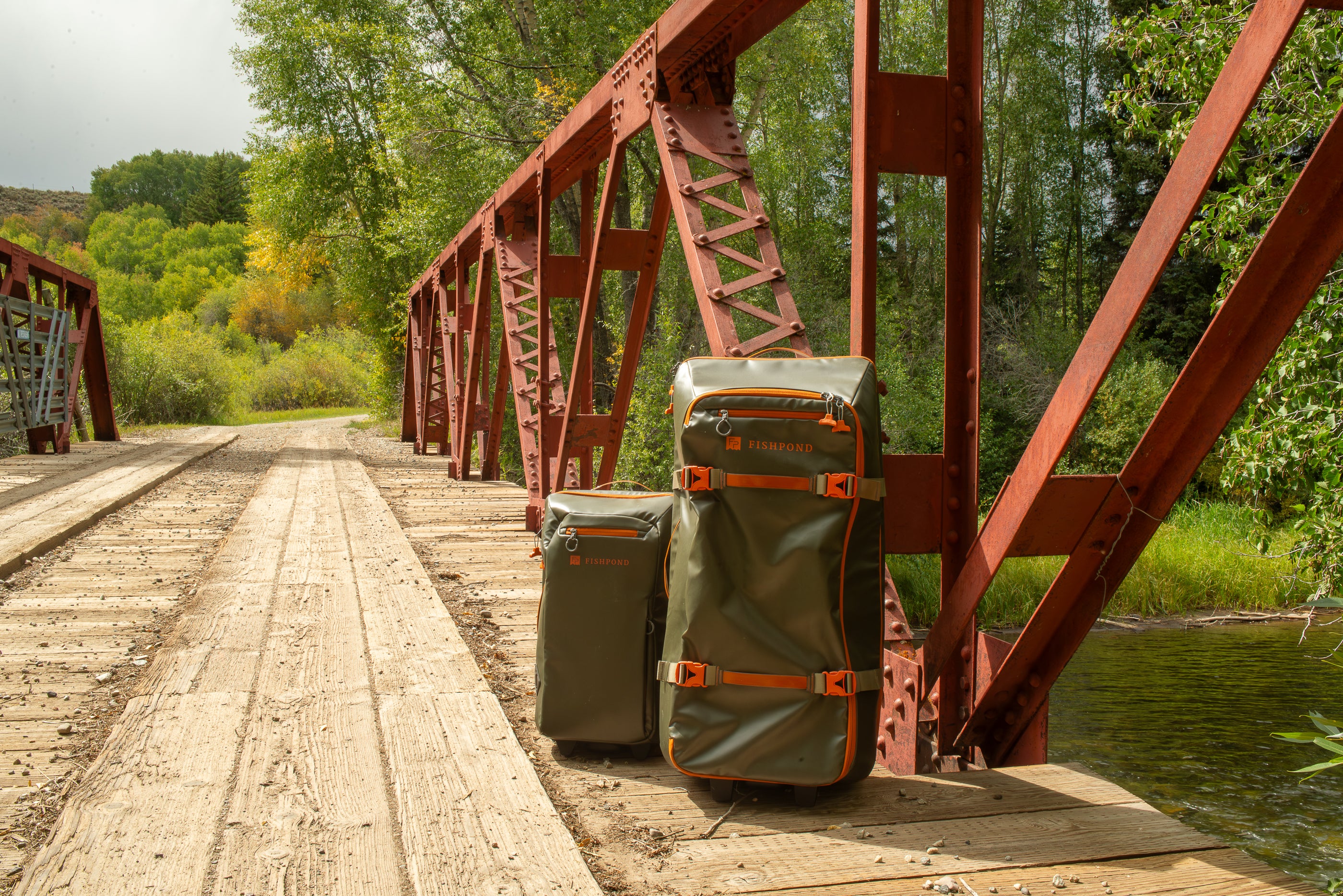 Stormshadow Rolling Carry-On - Image 9